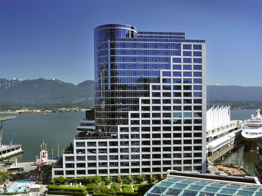Fairmont Waterfront, photo 3