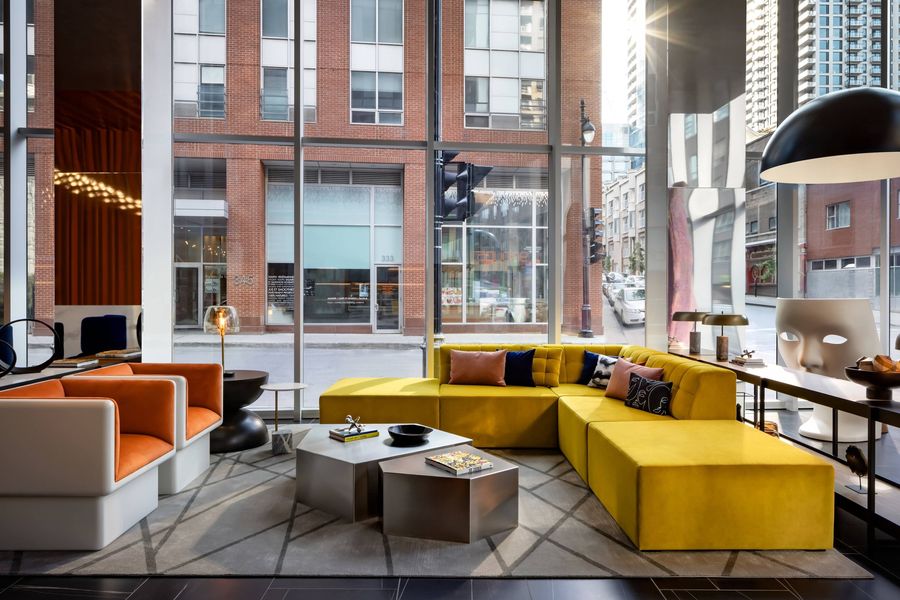 Humaniti Hotel Montreal, Autograph Collection, photo 2