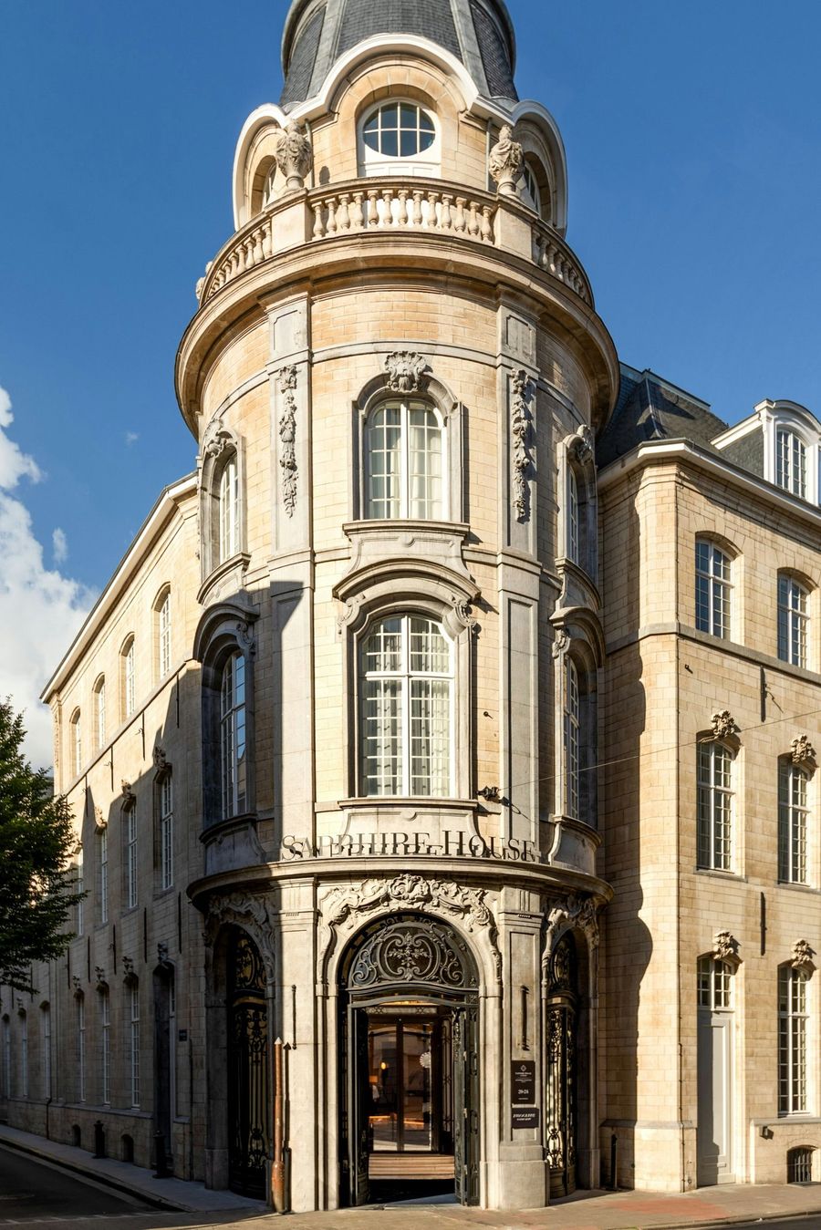 Sapphire House Antwerp, Autograph Collection, photo 4